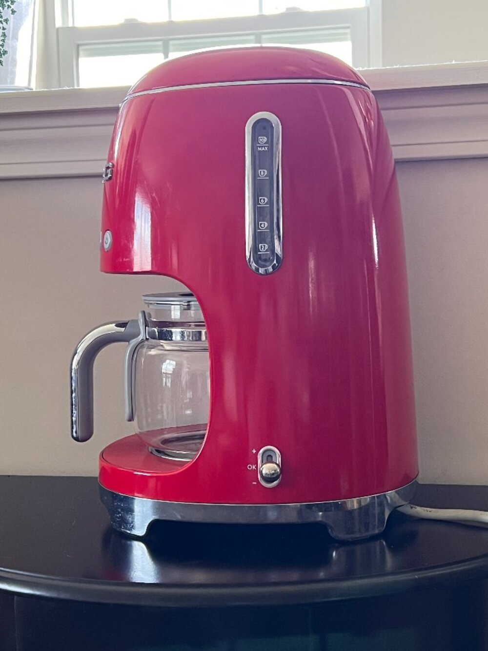 SMEG Drip Coffee Maker, 10-cup - Picture 4 of 5